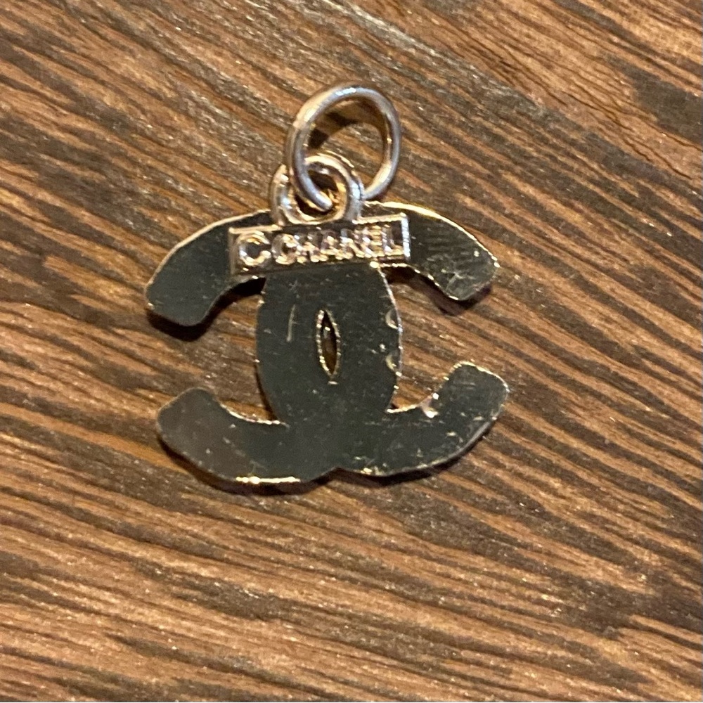 CHANEL Swarovski Charm Zipper Pull with 18k Gold Necklace - Picture 5 of 8